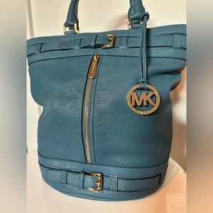 EUC - Michael Kors Kingsbury Tote Bag